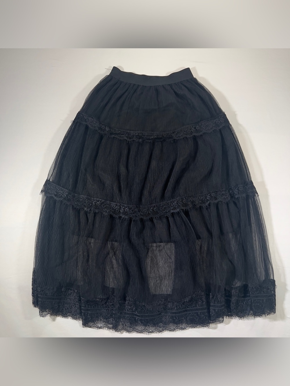 Main Strip Black Tiered Lace Midi Skirt